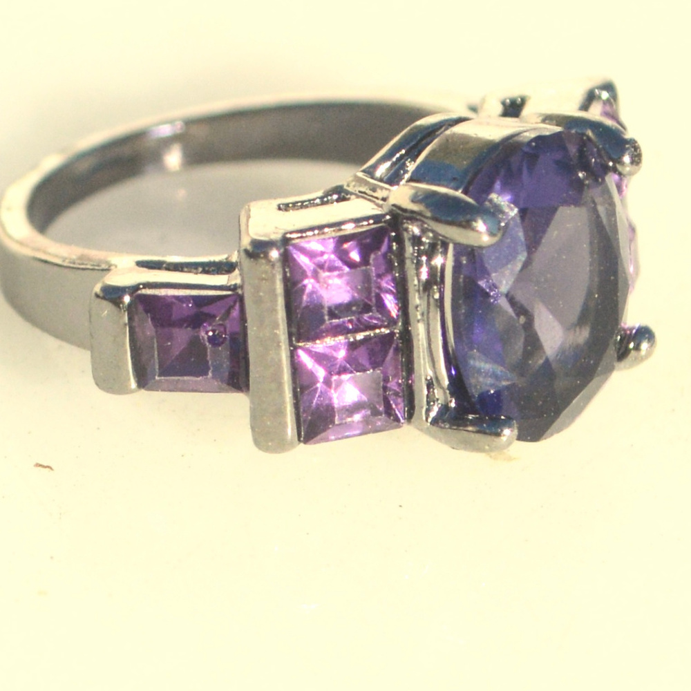 Purple Amethyst Black Gold 18k Ring Size 7 Dinner - Picture 6 of 6
